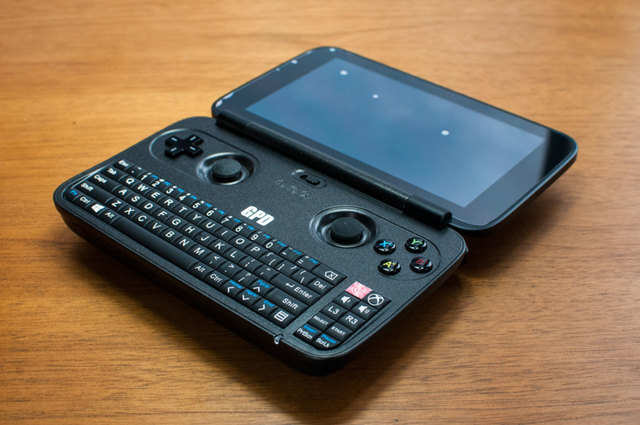 GPD WIN」今更ながら購入！超人気UMPCの新リビジョンはアルミシェルで質感良し！パッドも使いやすくてゲームに最適 開封レビュー:  ガジェットレビュー