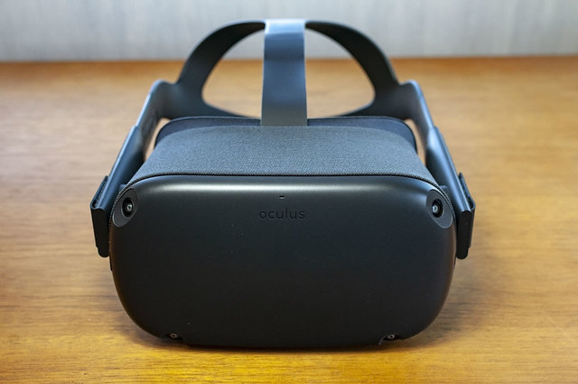 OculusQuest-03.jpg